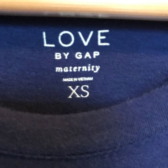 Gap Maternity Tee   - Picture 3 of 4
